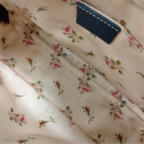 Gorgeous Denim Gucci Marmont Crossbody Bag with Pearl Logo! Authentic - Picture 7 of 9